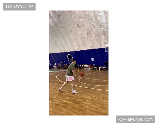 篮球走步违例图解：教你一眼看透脚步规则，新手必看！